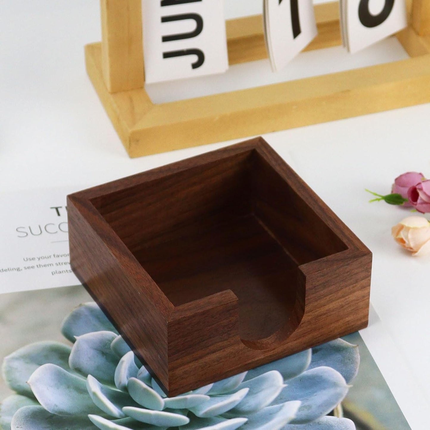 Wooden Note Holder: A Blend of Natural Elegance and Practical Functionality