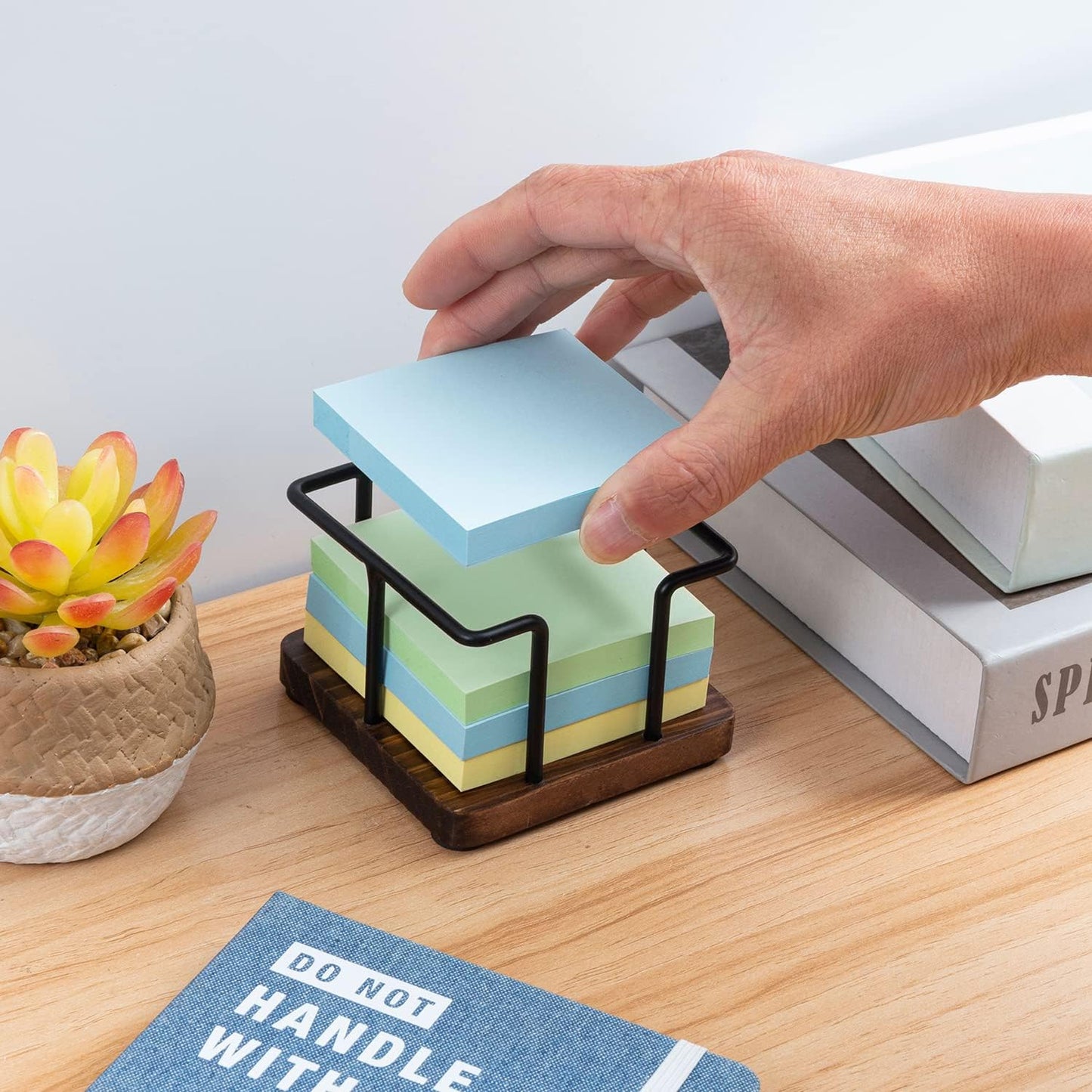 Wooden and Metal Wire Note Holder: A Fusion of Rustic Charm and Industrial Style